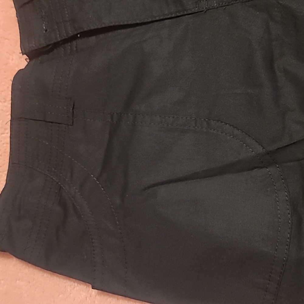 Shorts - Picture 3 of 7